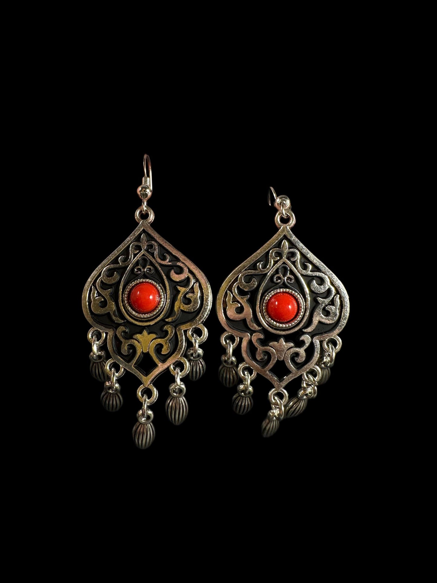 Earrings Red (Central Asia)